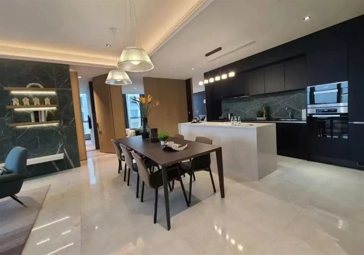 Albert White Marble Flooring
